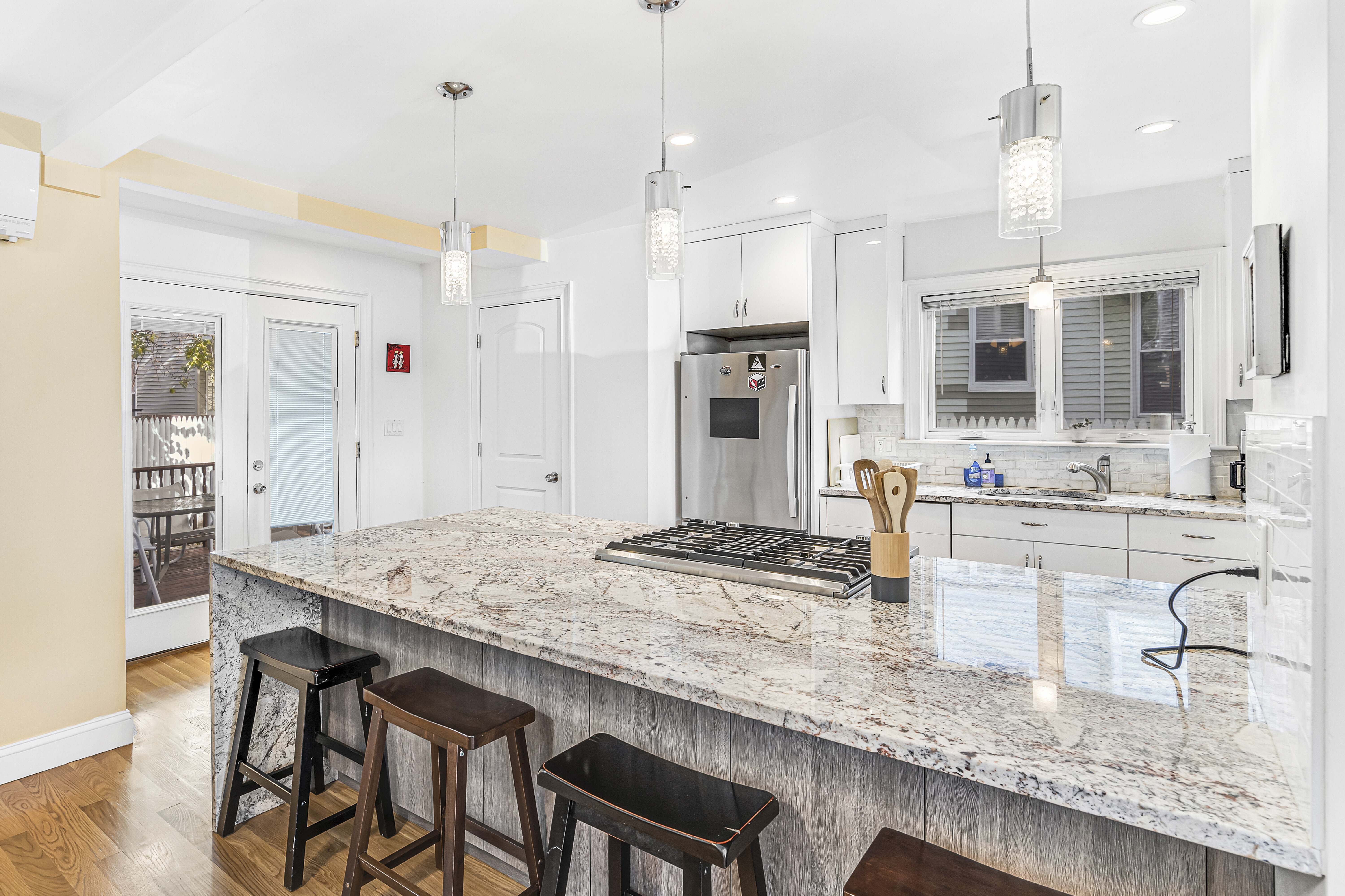 12 Bradbury St, Allston