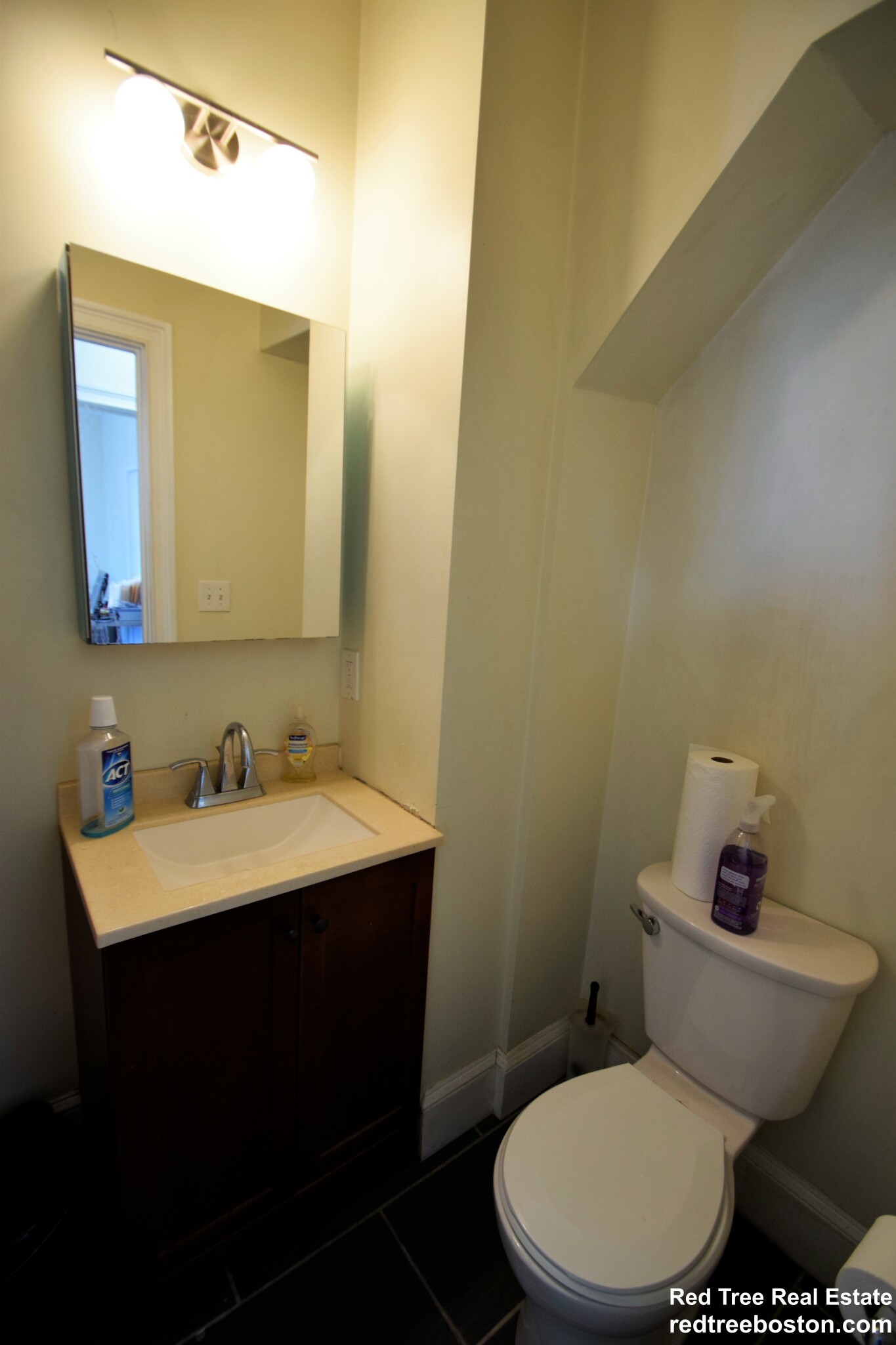 9 Winter Hill Rd, Medford