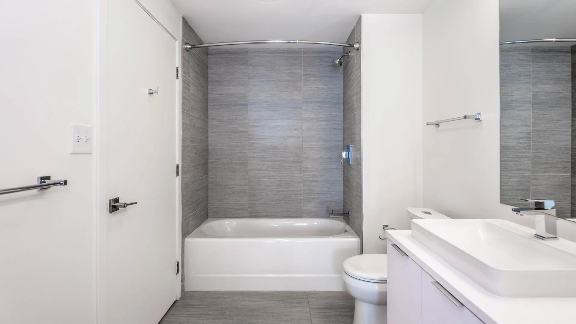 55 Traveler St, South End