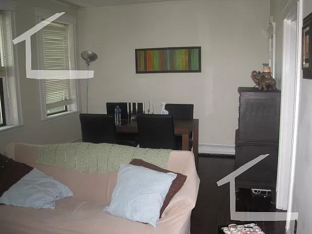 1422 Commonwealth Ave, Brighton