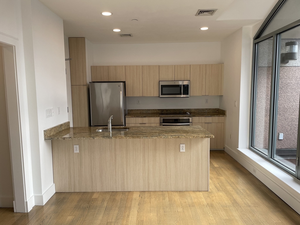 425 Boylston, Back Bay