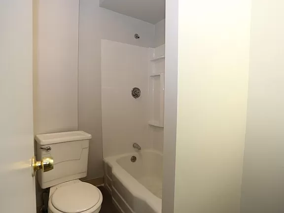 21 Eutaw St, East Boston