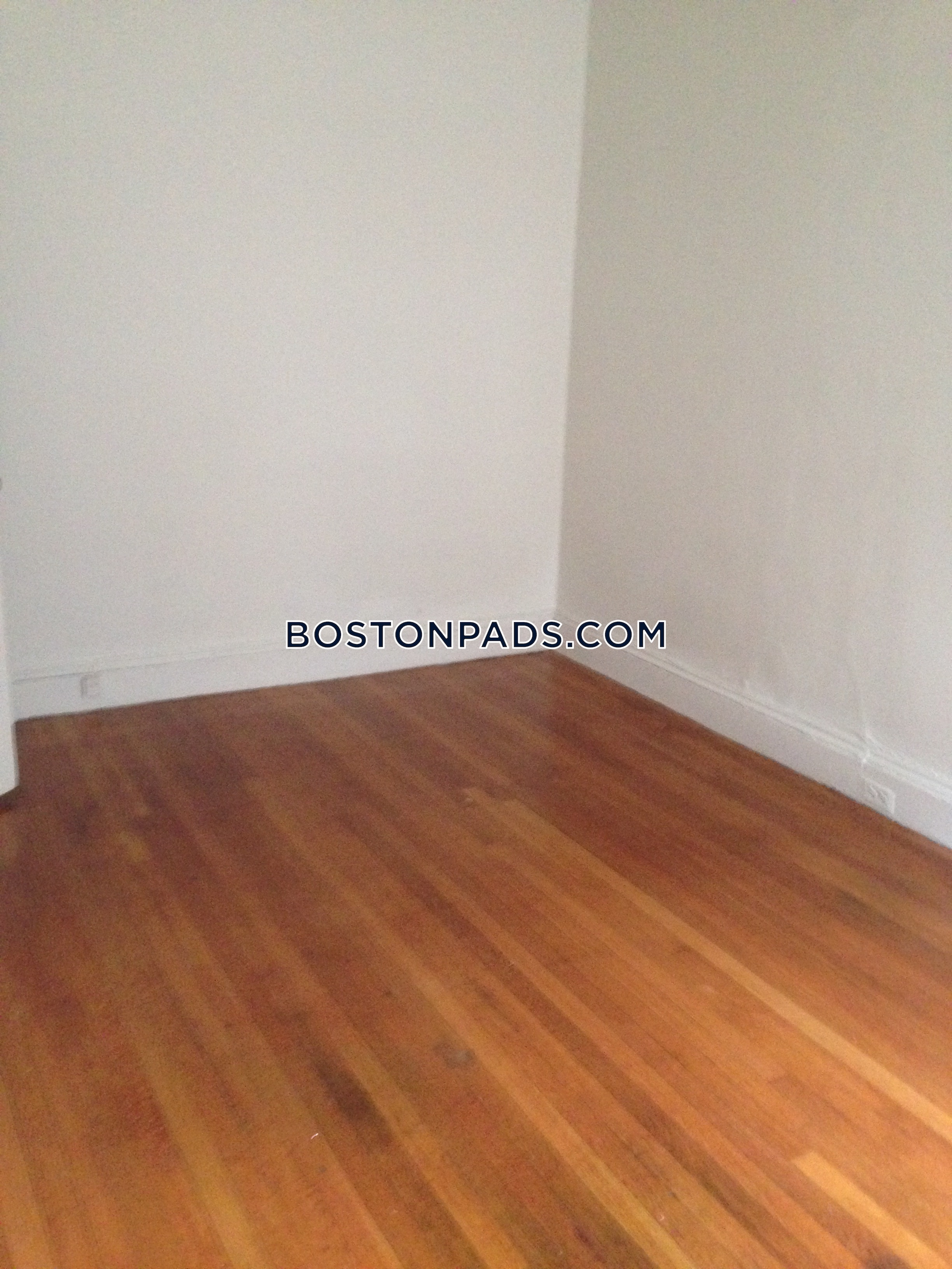 231.26 Park Dr, Fenway