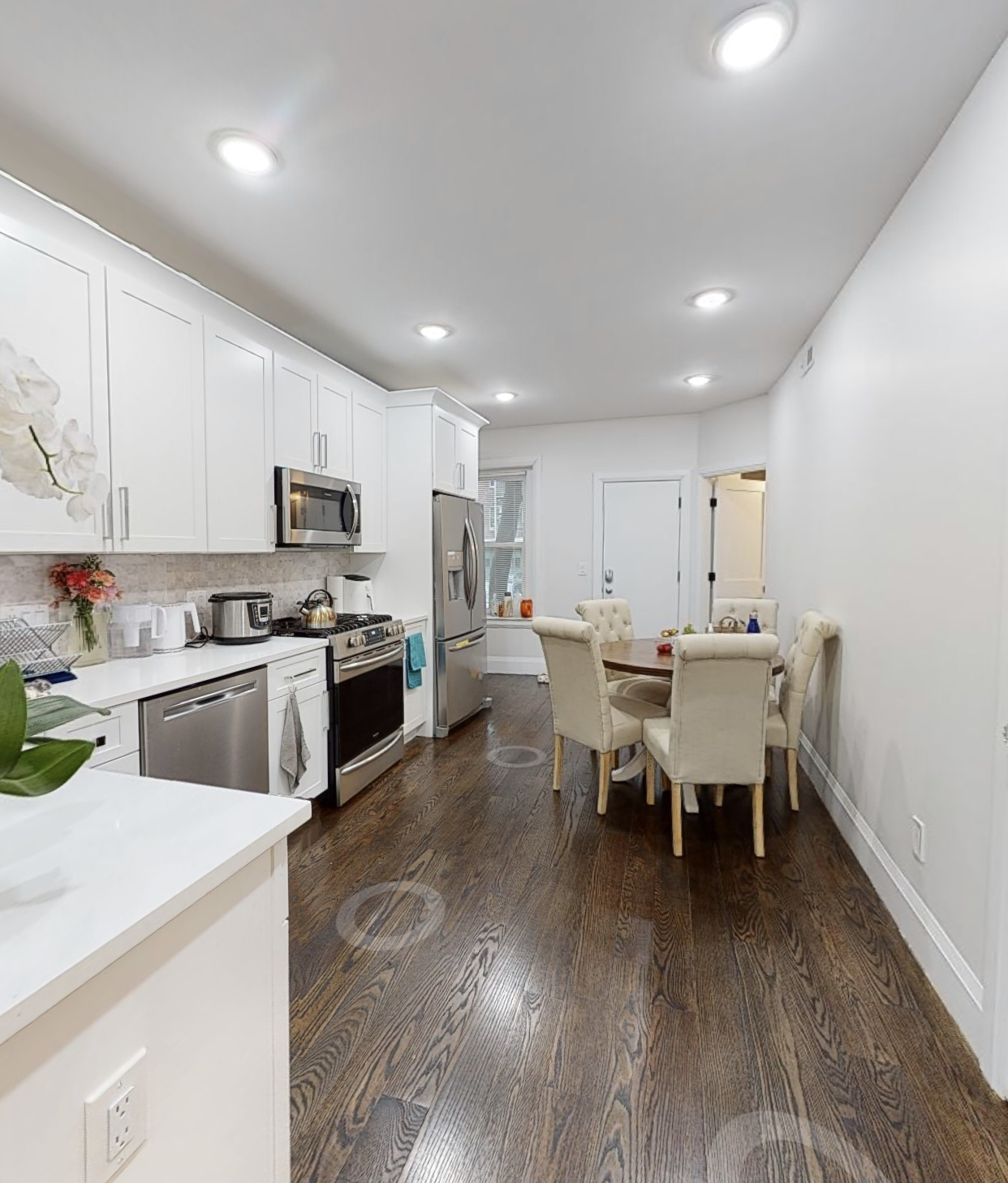 7 Strathmore Rd, Washington Square