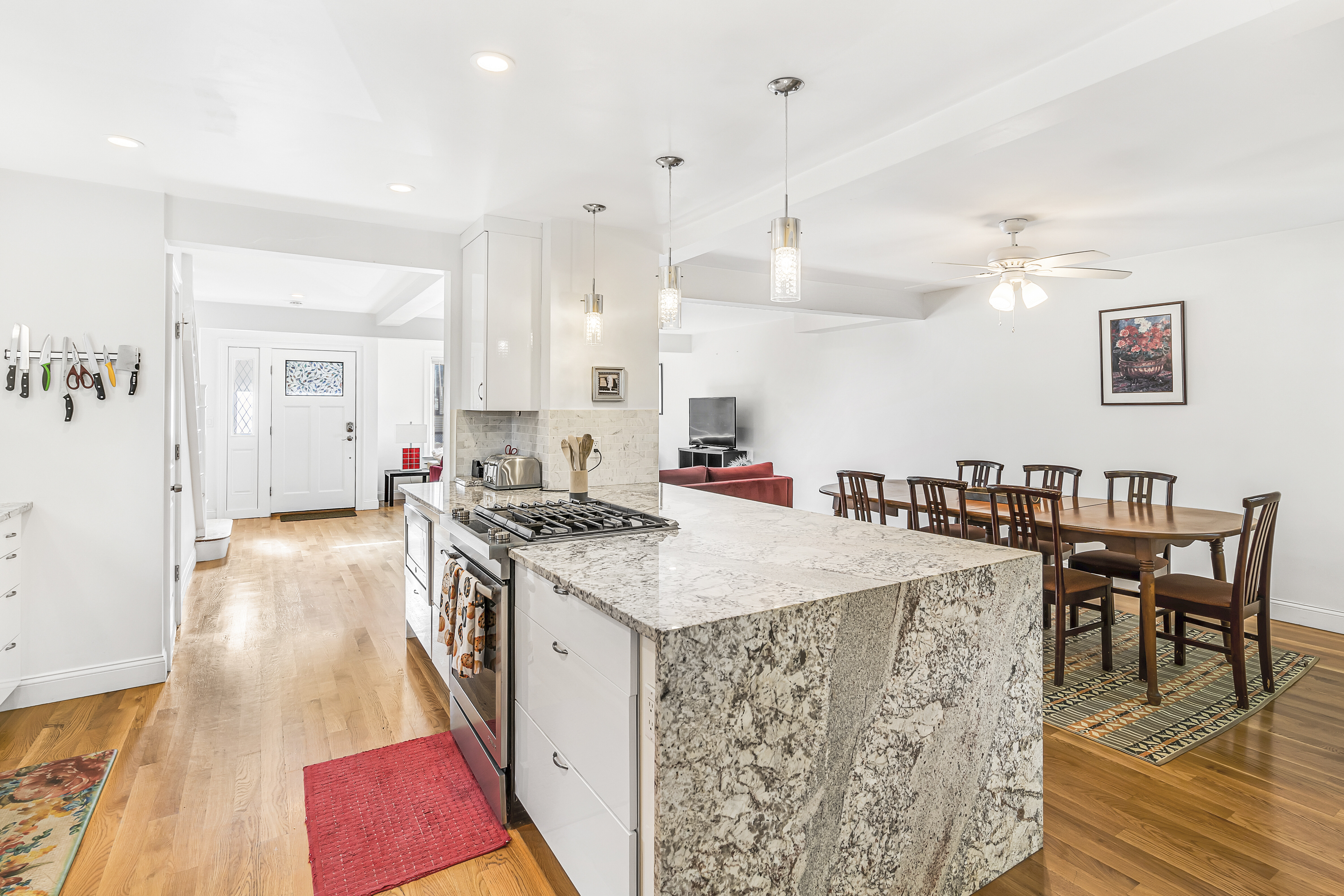 12 Bradbury St, Allston