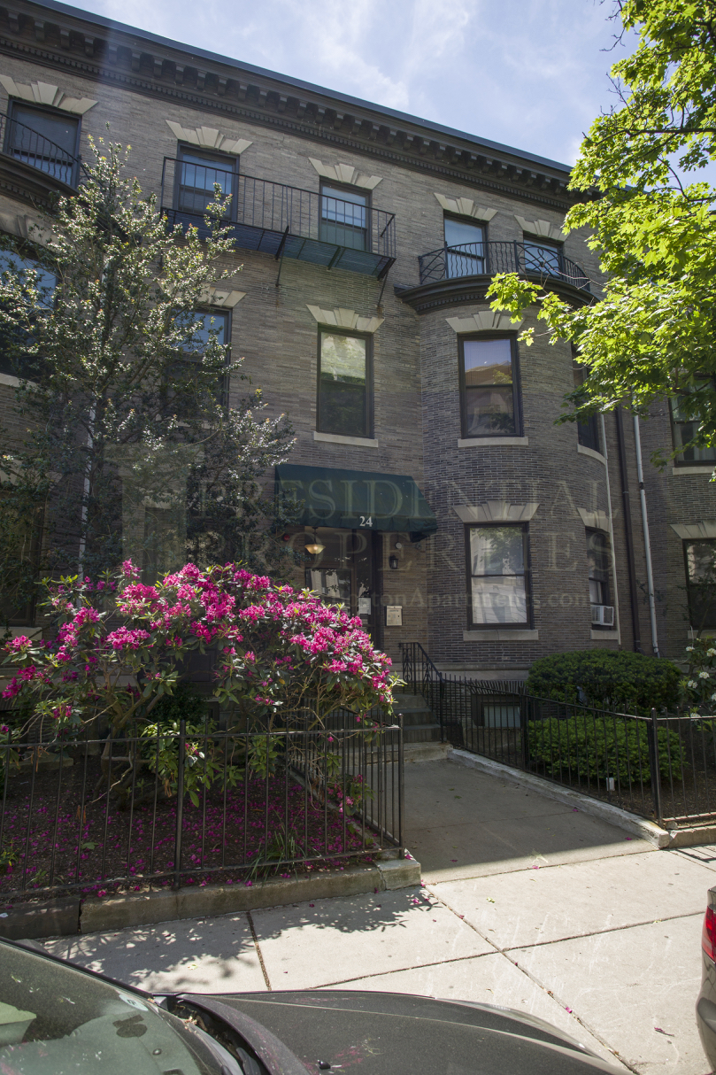 24 Peterborough St, Fenway
