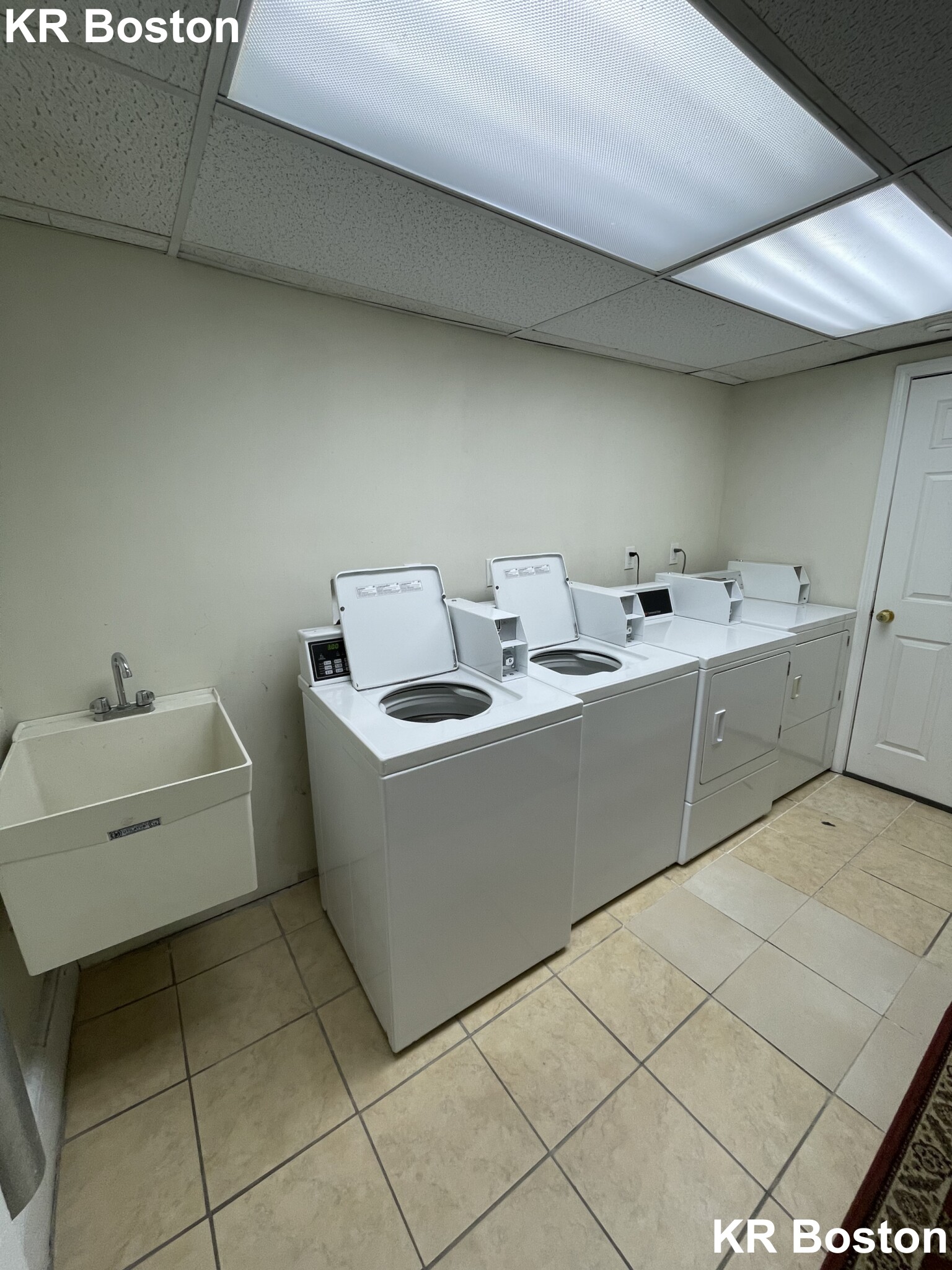 43 Bay State Rd, Fenway