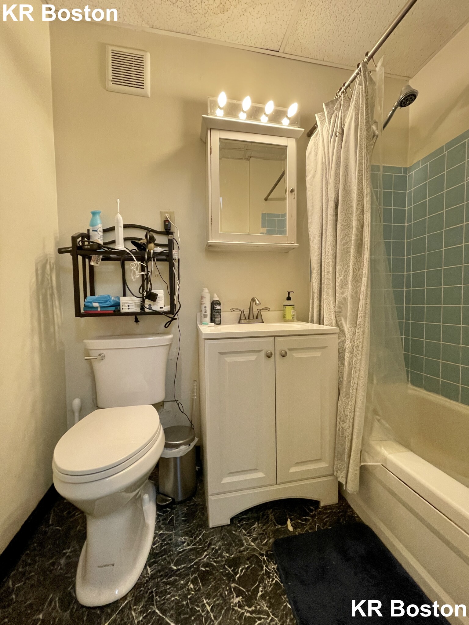 41 Bay State Rd, Fenway