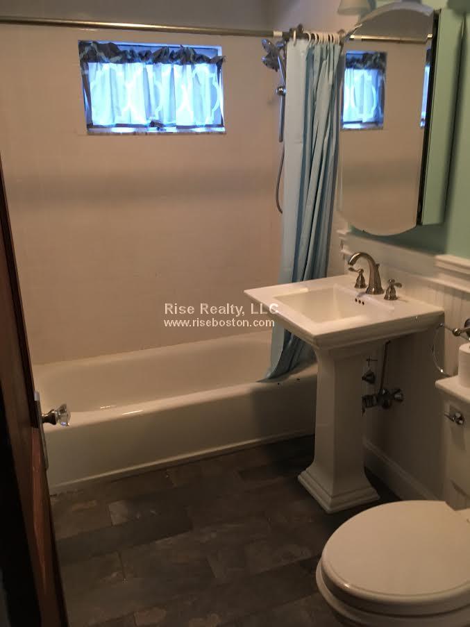 43 Glenmont Rd, Brighton