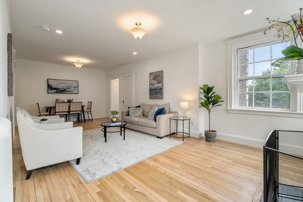 43 Linnaean St, Harvard Square