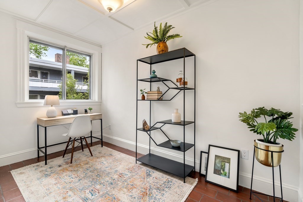 43 Linnaean St, Harvard Square