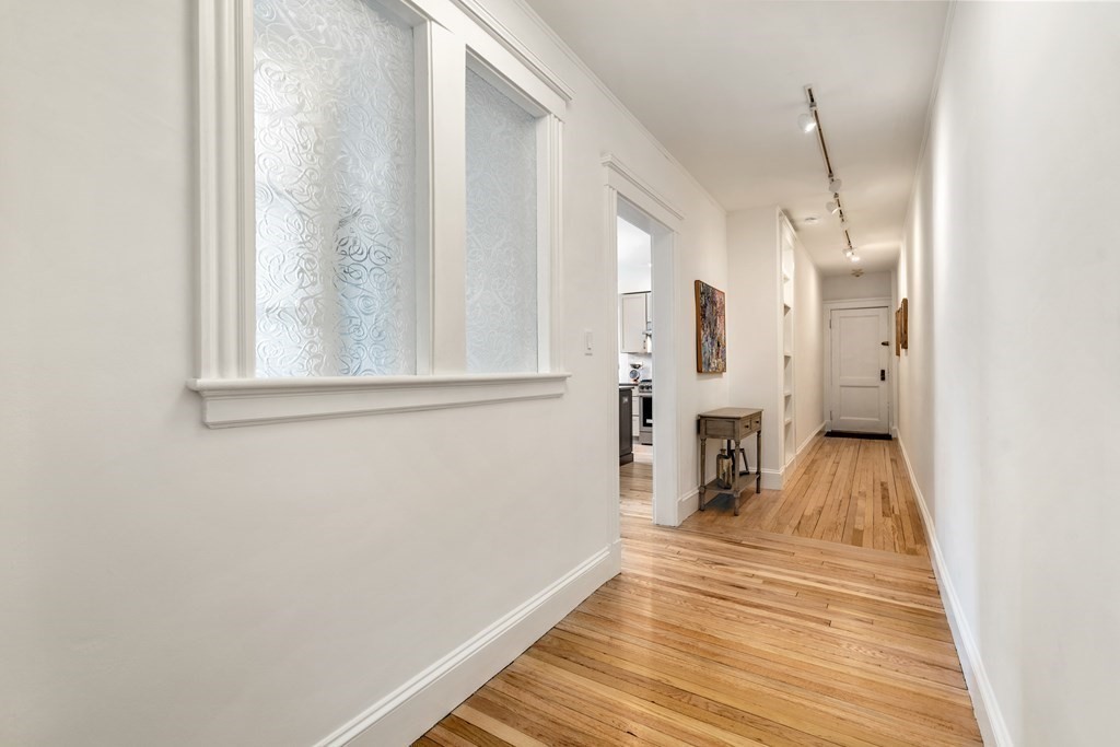 43 Linnaean St, Harvard Square