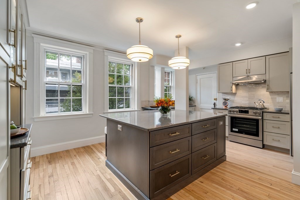 43 Linnaean St, Harvard Square