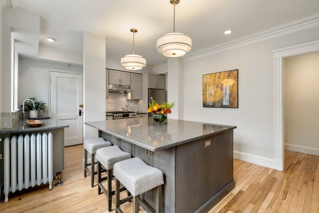 43 Linnaean St, Harvard Square