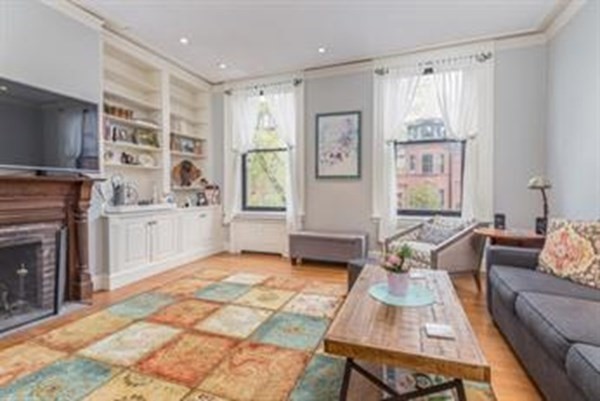 106 Marlborough St, Back Bay