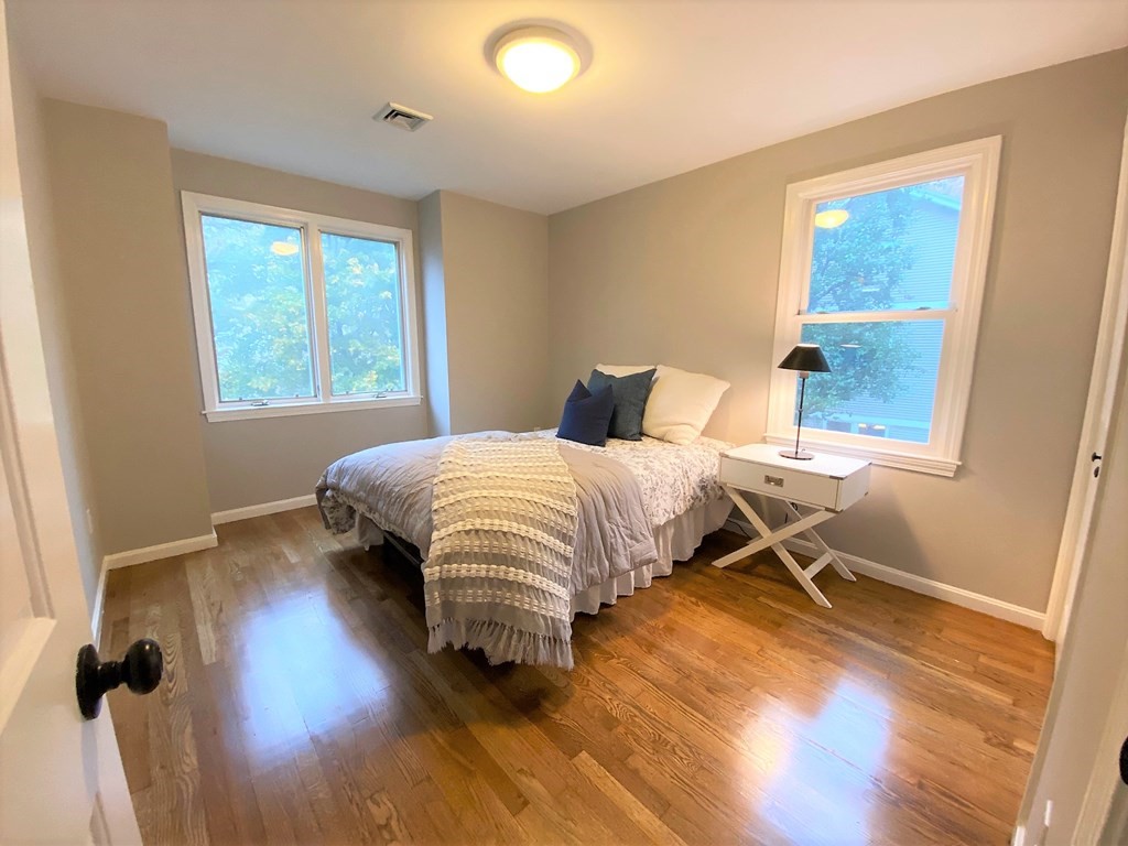 30 Columbia Ave, Newton