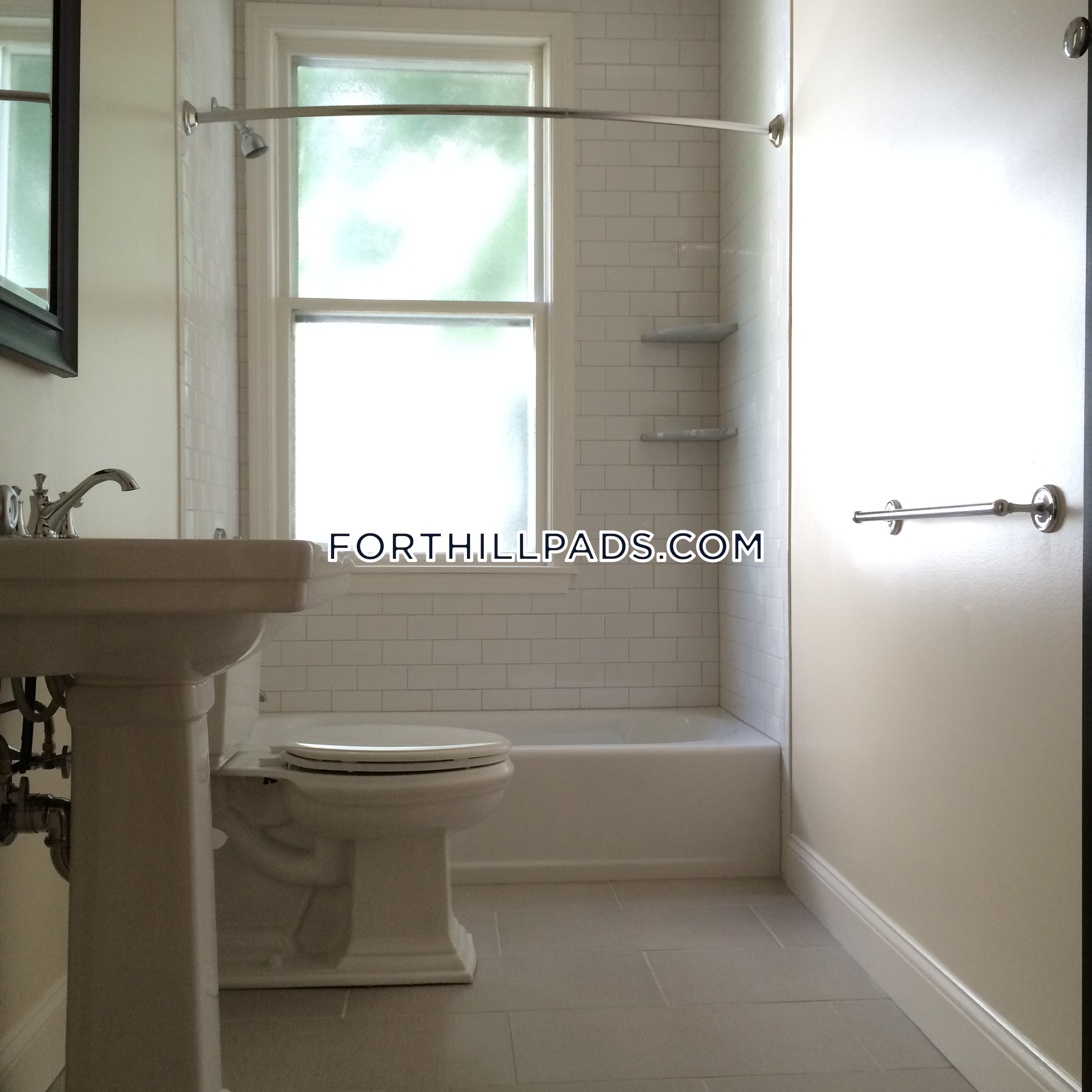 34 Juniper St, Roxbury