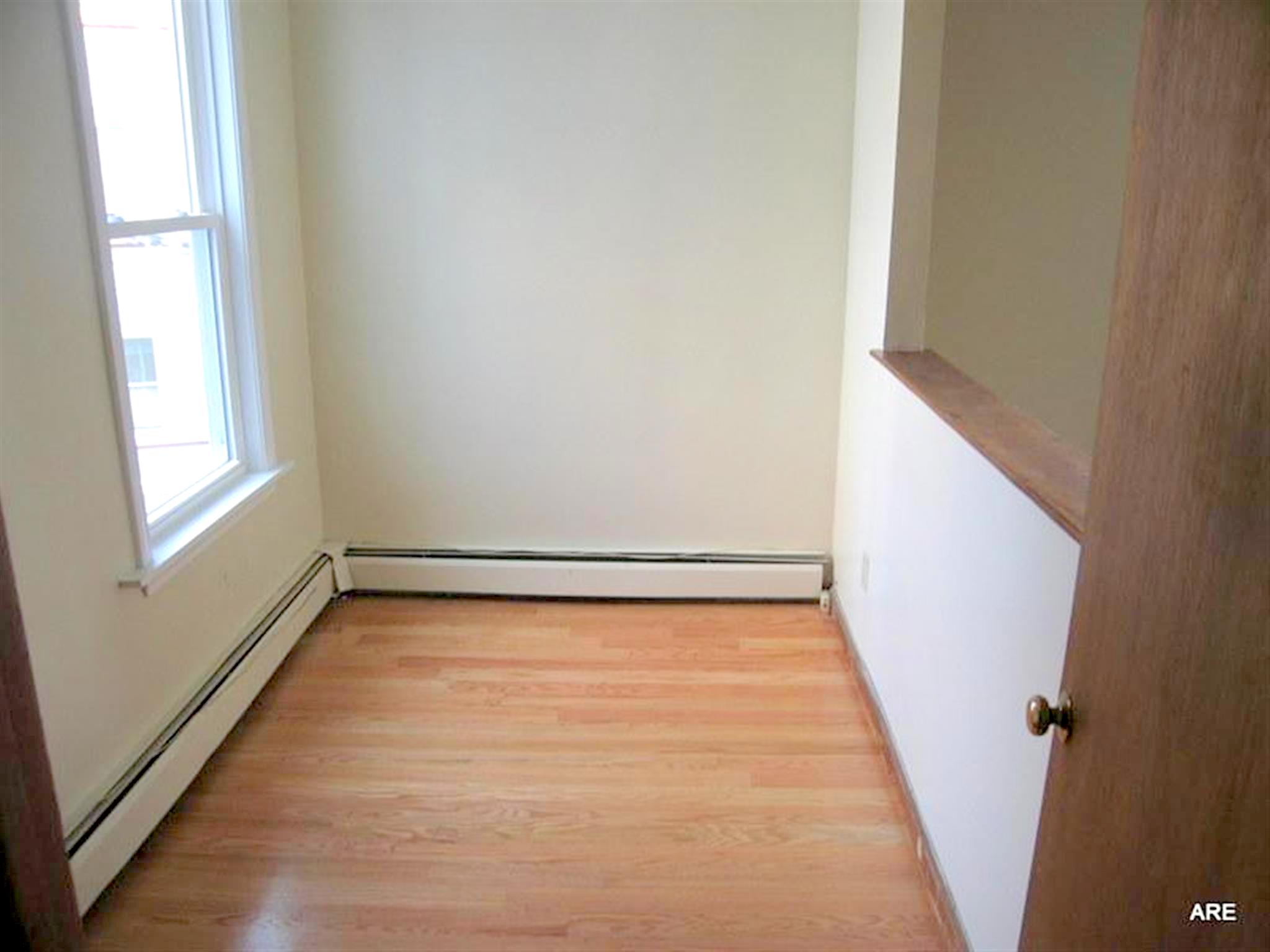 9 Banks St, Harvard Square