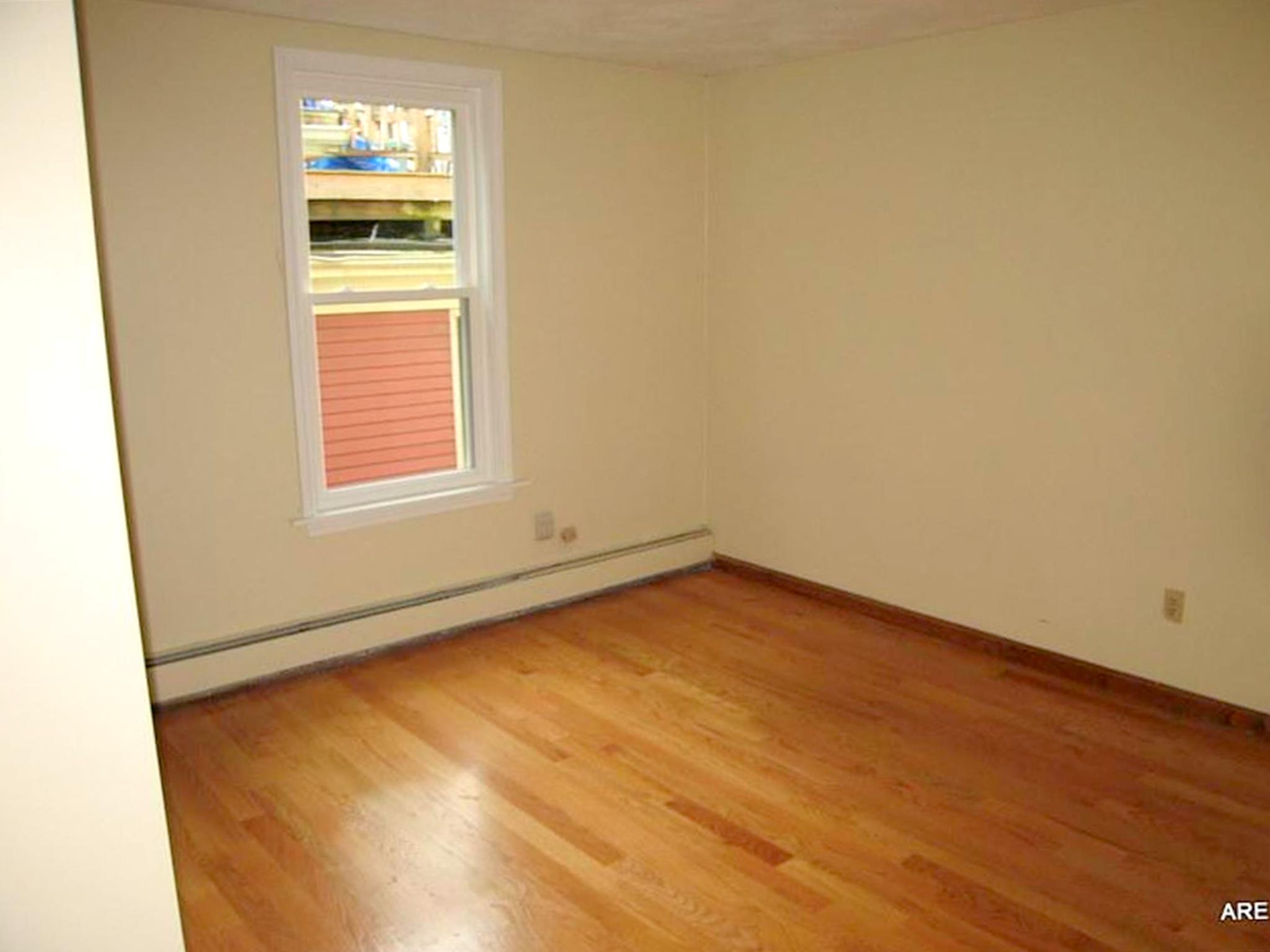 9 Banks St, Harvard Square