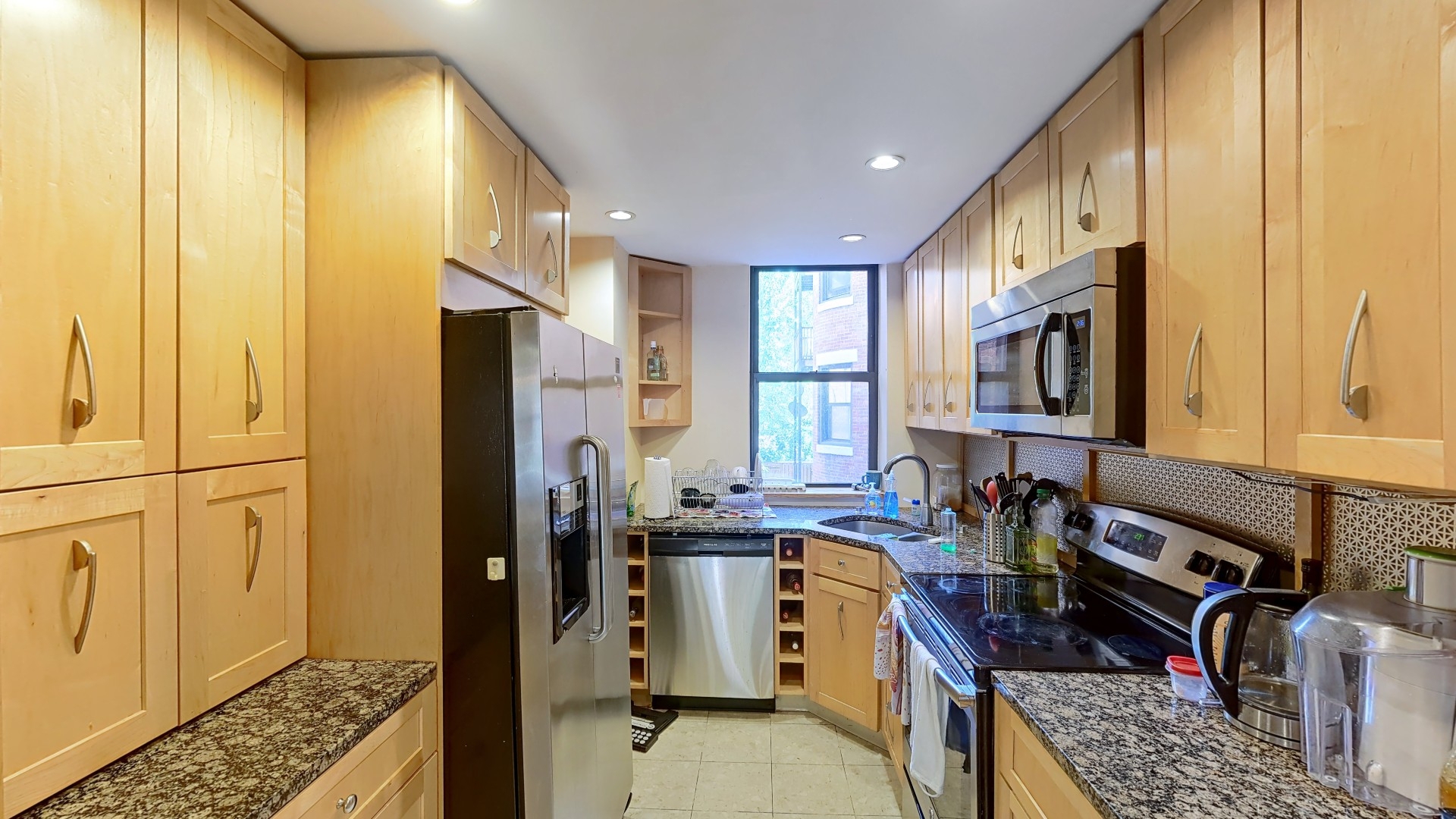 84 Gainsborough St, Fenway