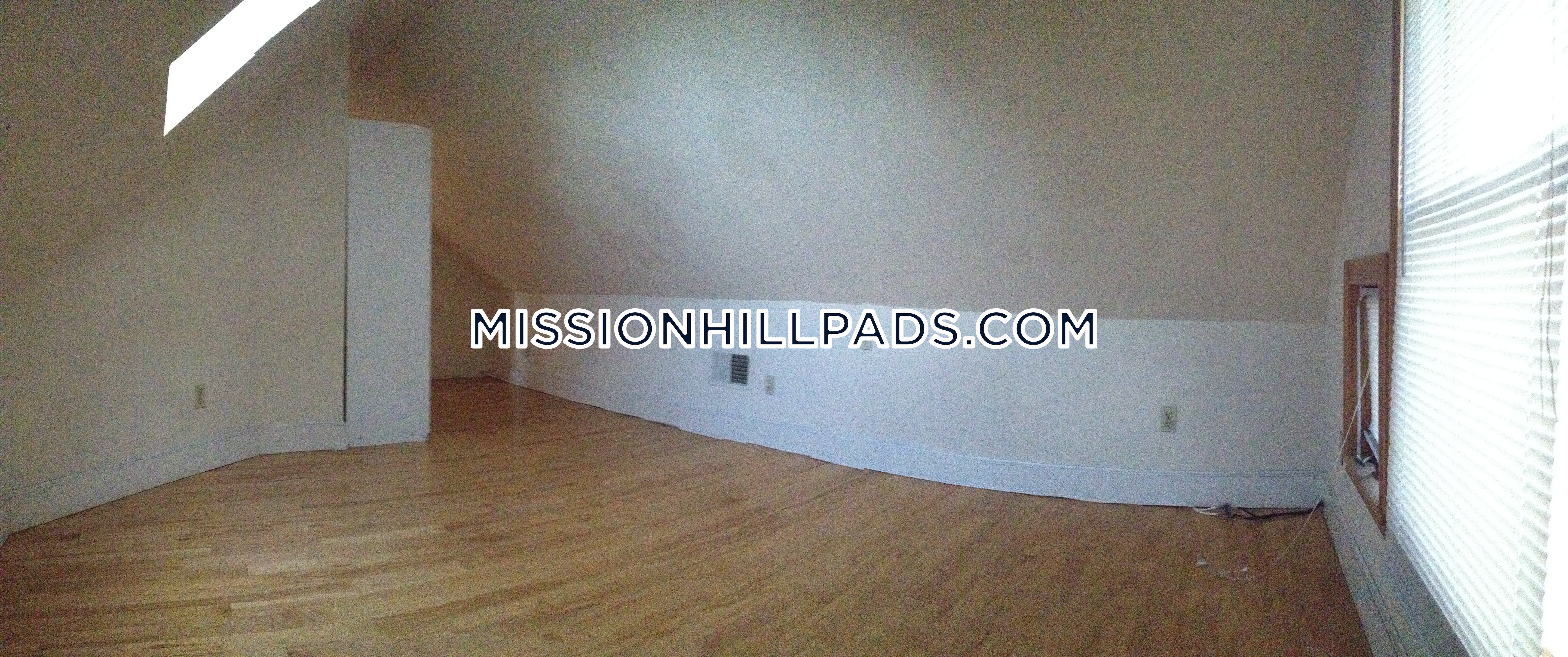 89 Hillside St, Mission Hill