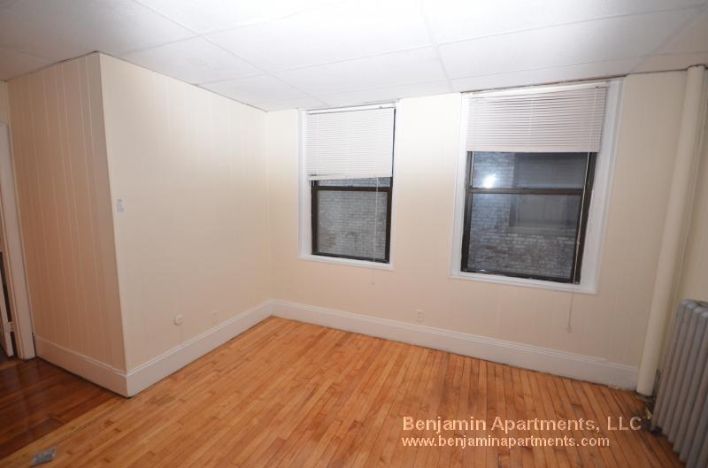 437 Cambridge St, Allston