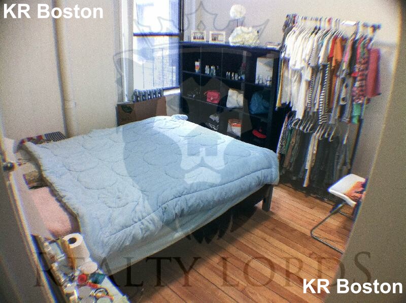 437 Cambridge St, Allston