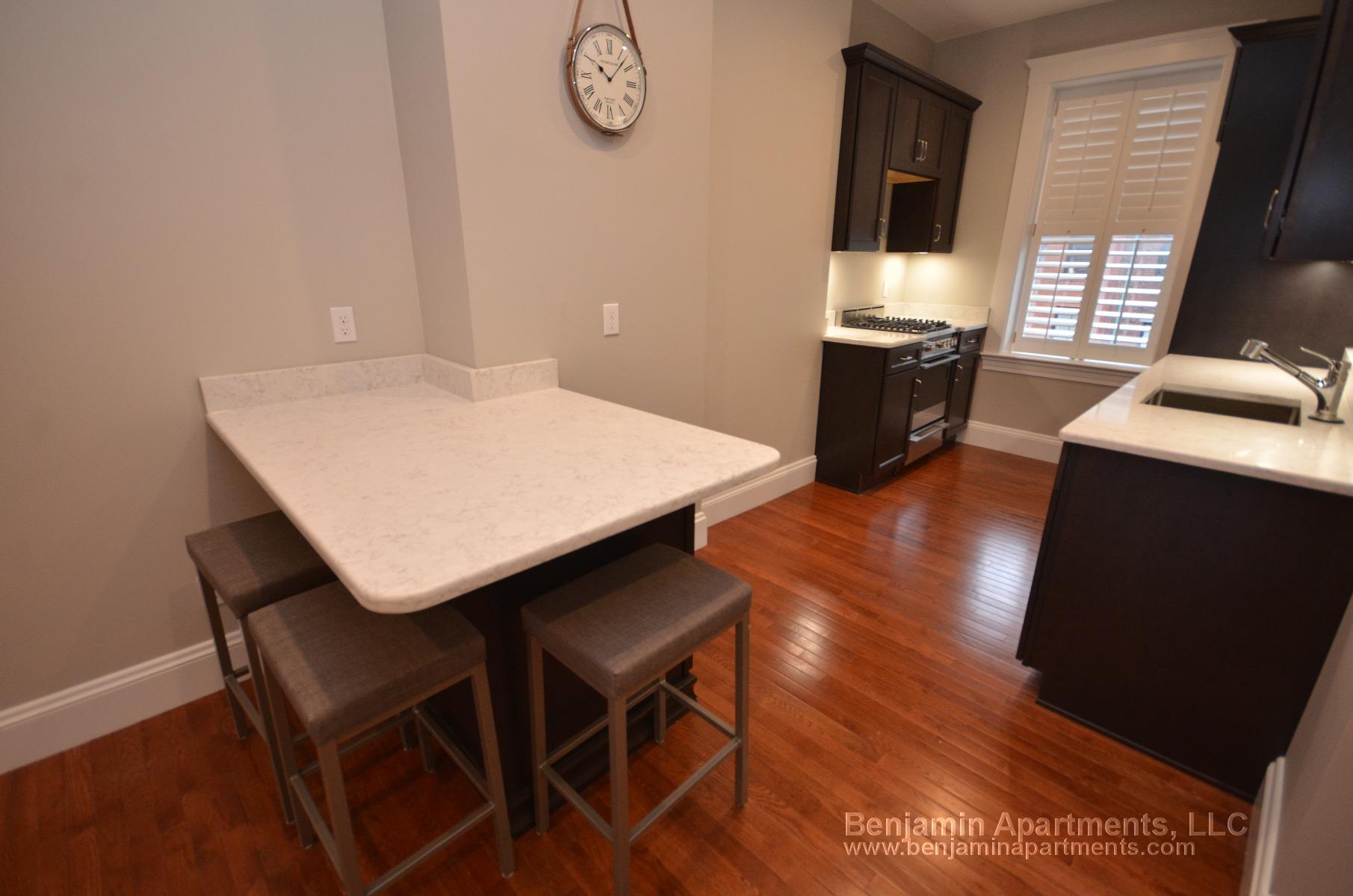 44 Charles St, Beacon Hill