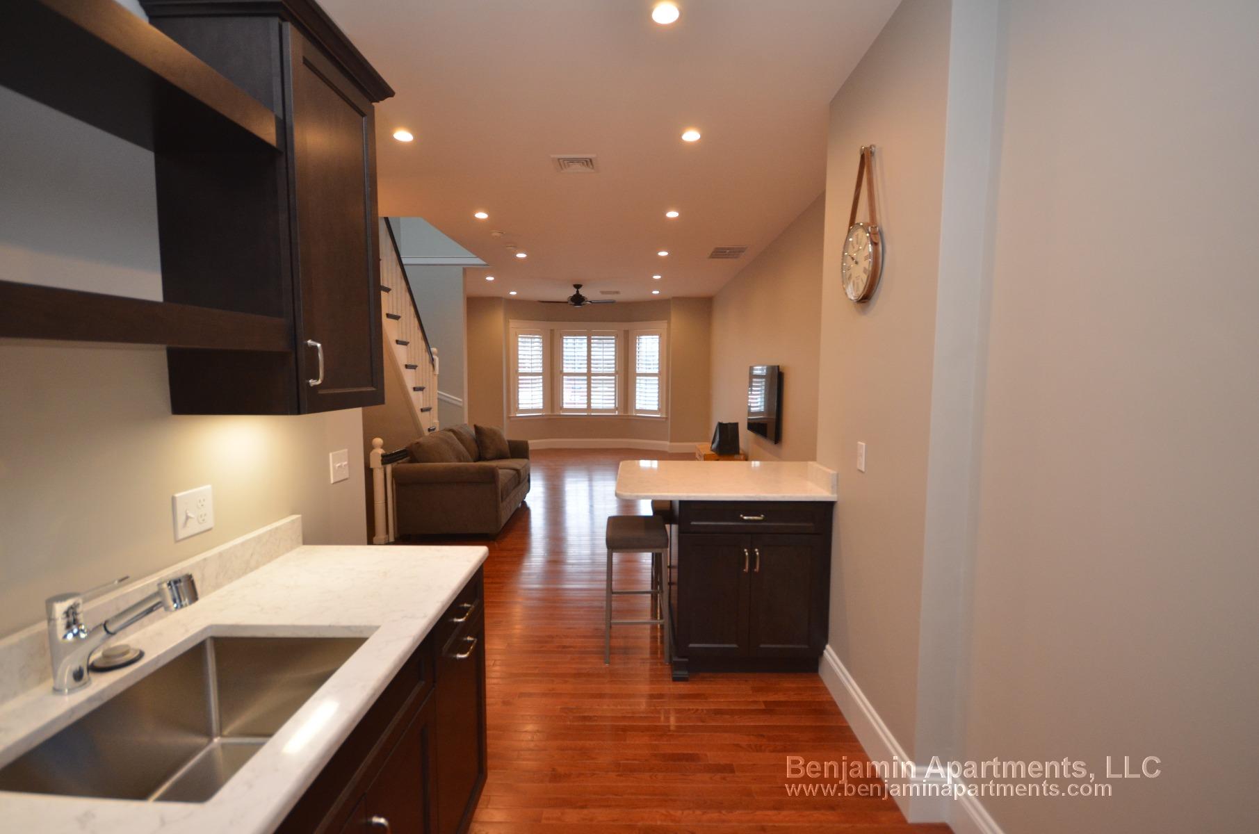 44 Charles St, Beacon Hill