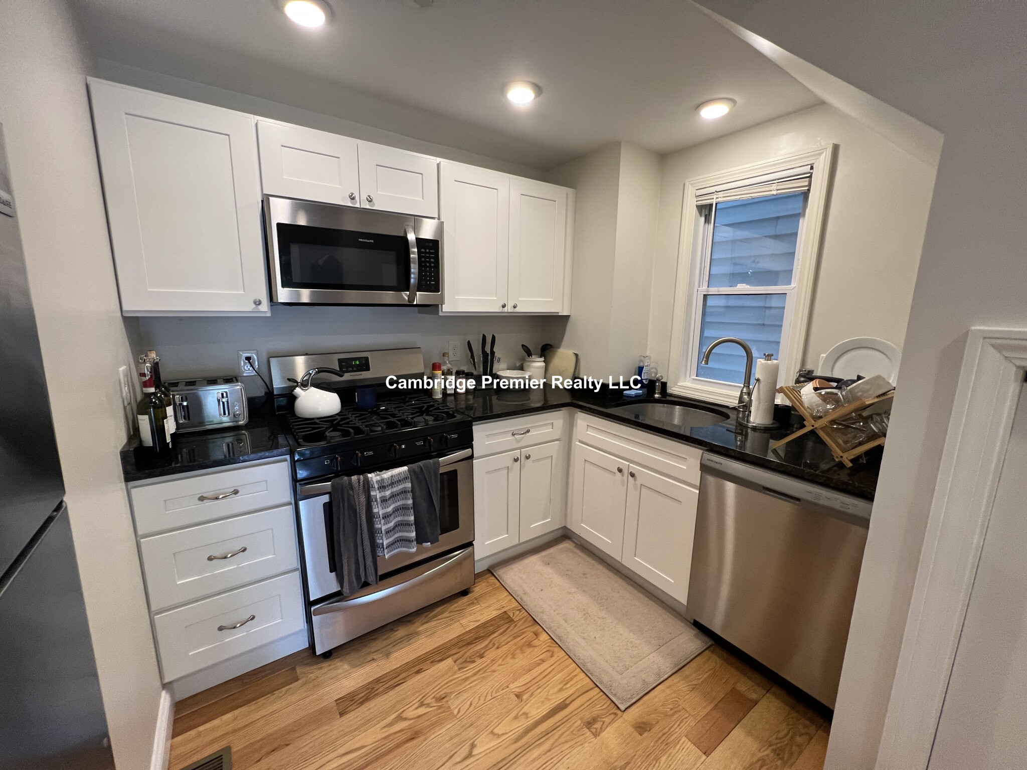 44 Cogswell Ave, North Cambridge