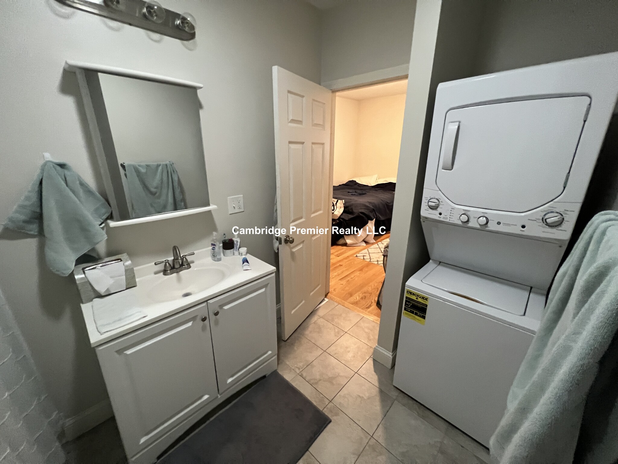 44 Cogswell Ave, North Cambridge