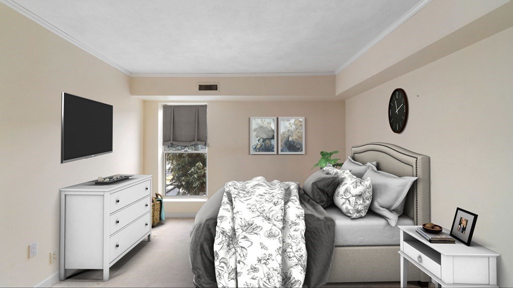 44 Broadlawn Park, Back Bay