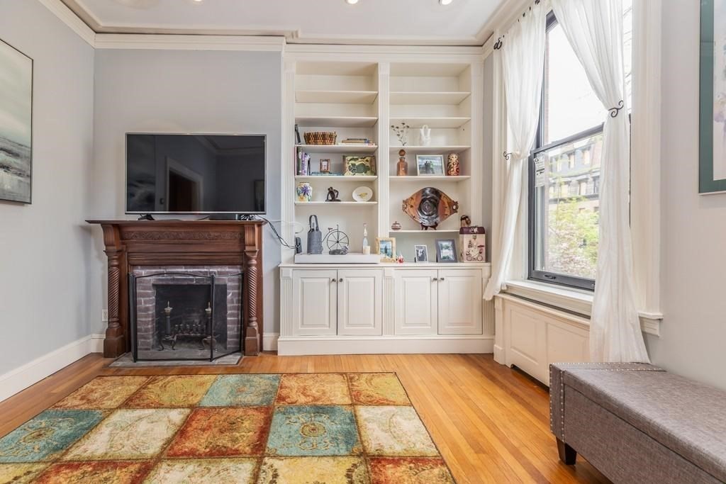 106 Marlborough St, Back Bay