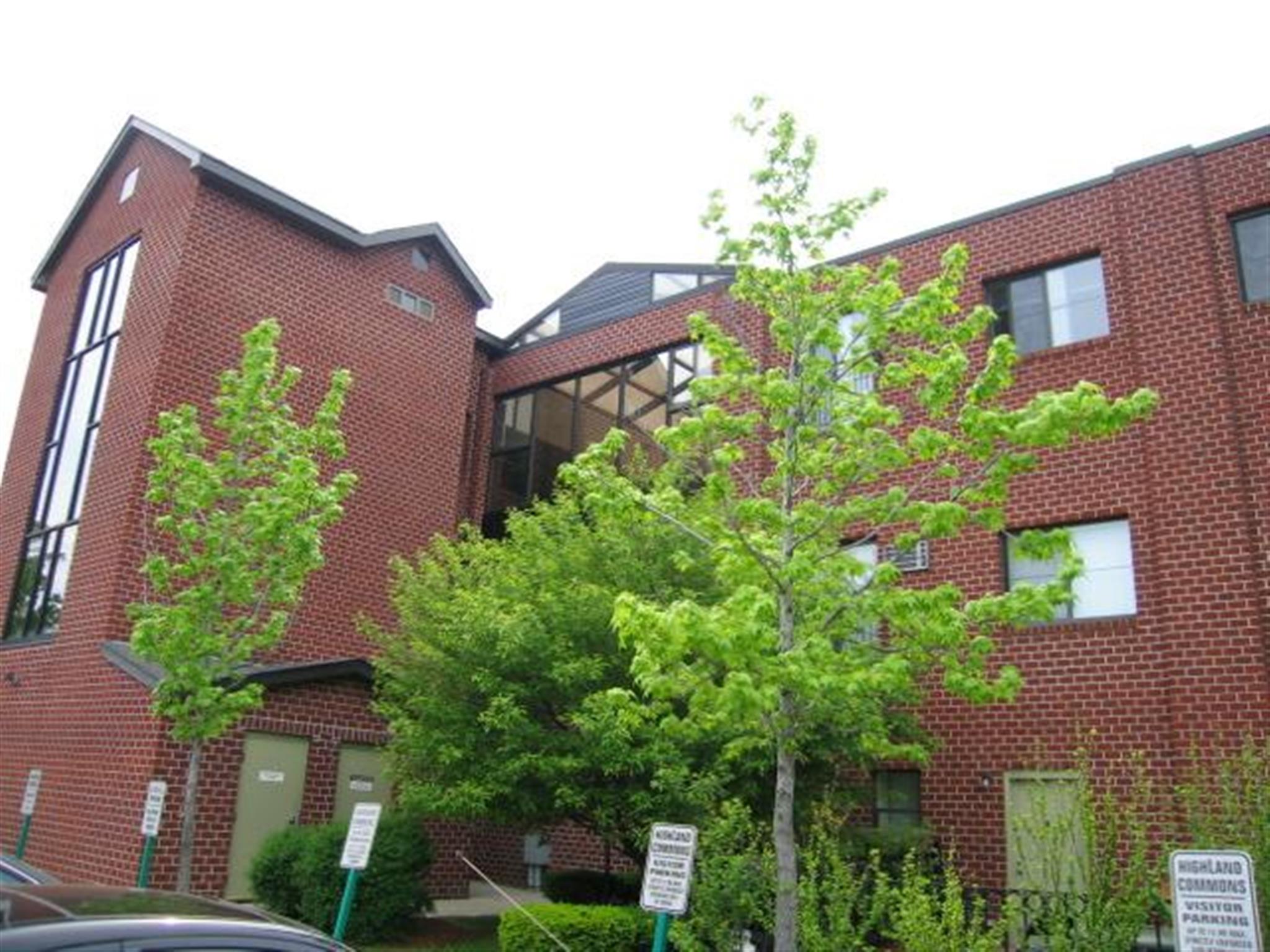 373 Highland Ave, Powder House Square