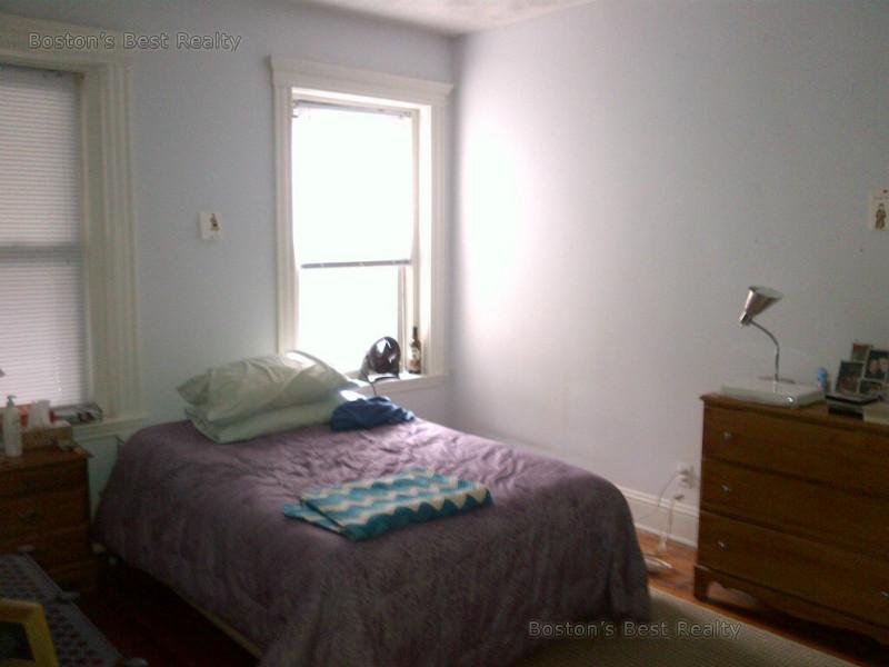 24 Strathmore Rd, Coolidge Corner