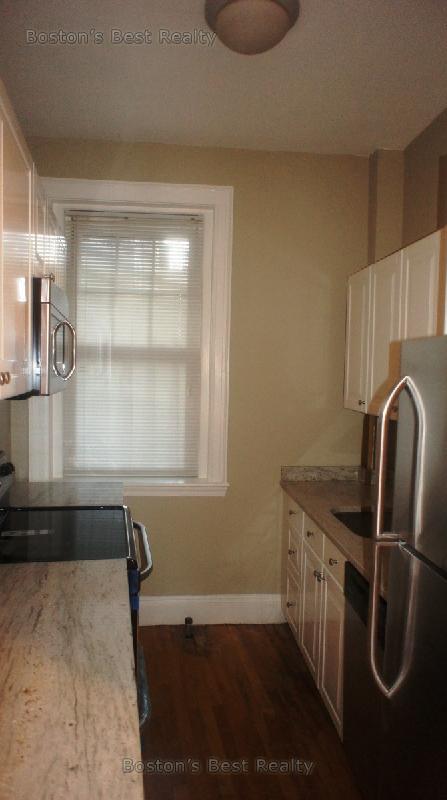 52 Strathmore Rd, Brighton