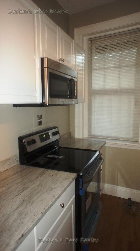 52 Strathmore Rd, Brighton