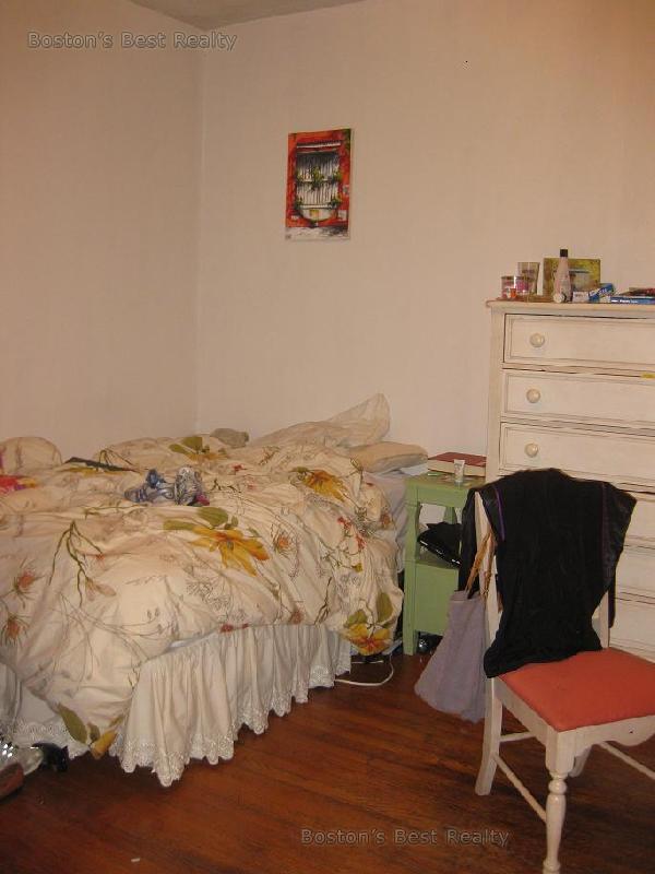 31 Saint Lukes Rd, Allston