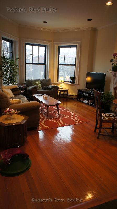 1689 Beacon St, Coolidge Corner