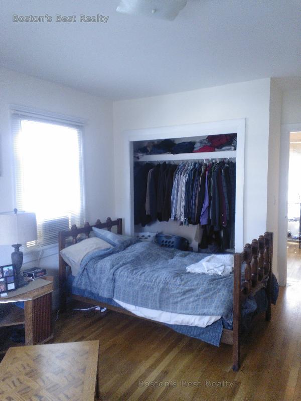 136 Chiswick Rd, Brighton