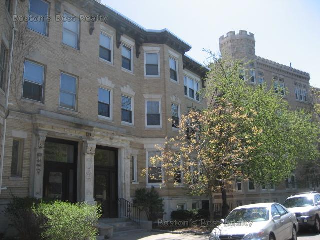 11 Englewood Ave, Coolidge Corner