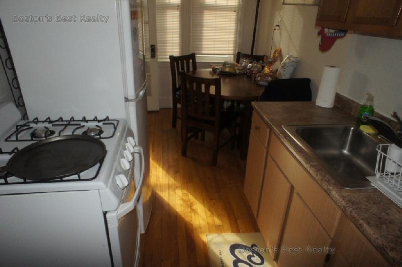 32 Sidlaw Rd, Brighton