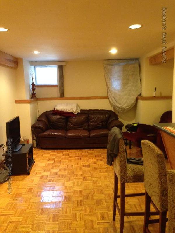 94 Pleasant St, Coolidge Corner