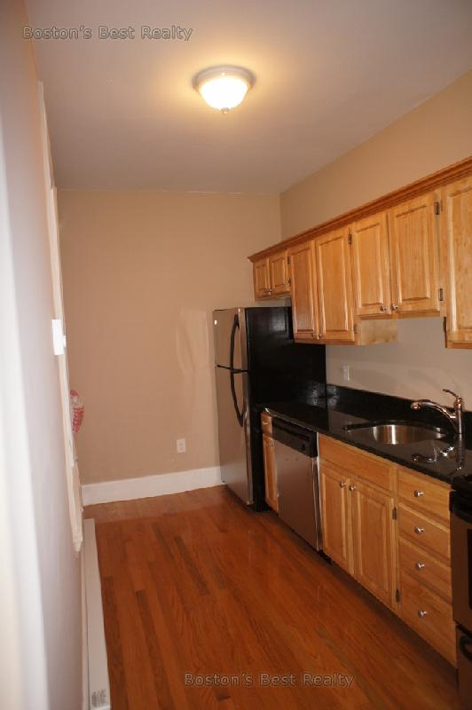 1325 Commonwealth Ave, Allston