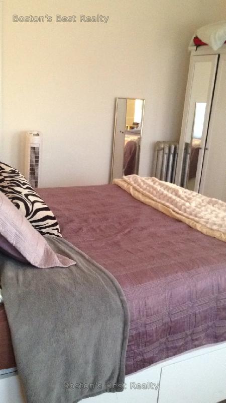 384 Washington St, Brighton