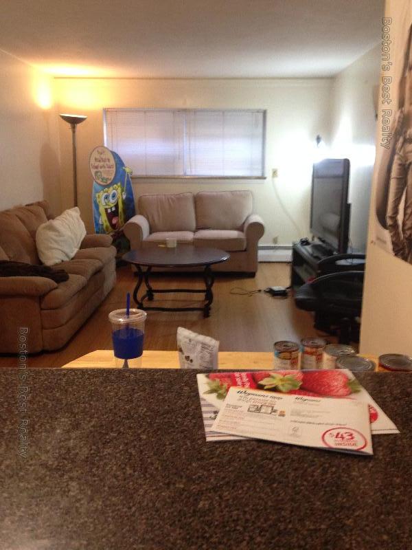 10 Comm Ct, Brighton