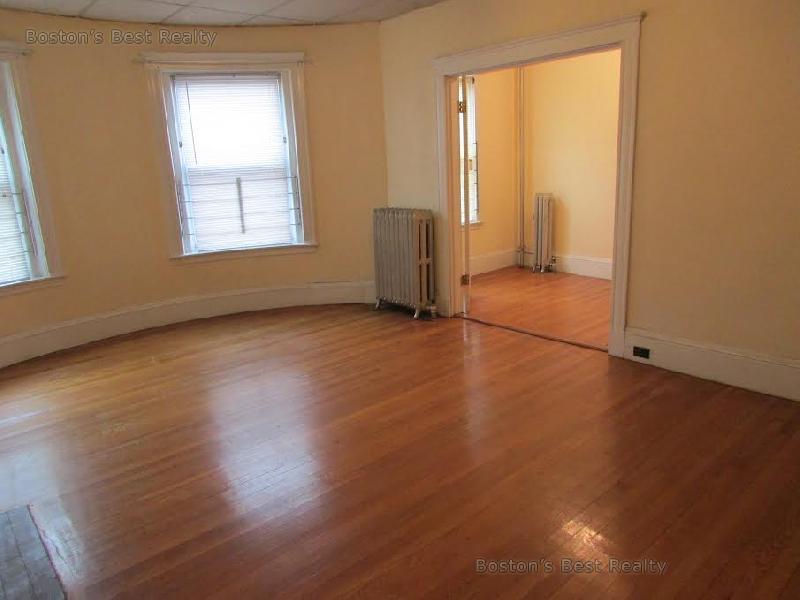 14 Saint Lukes Rd, Allston