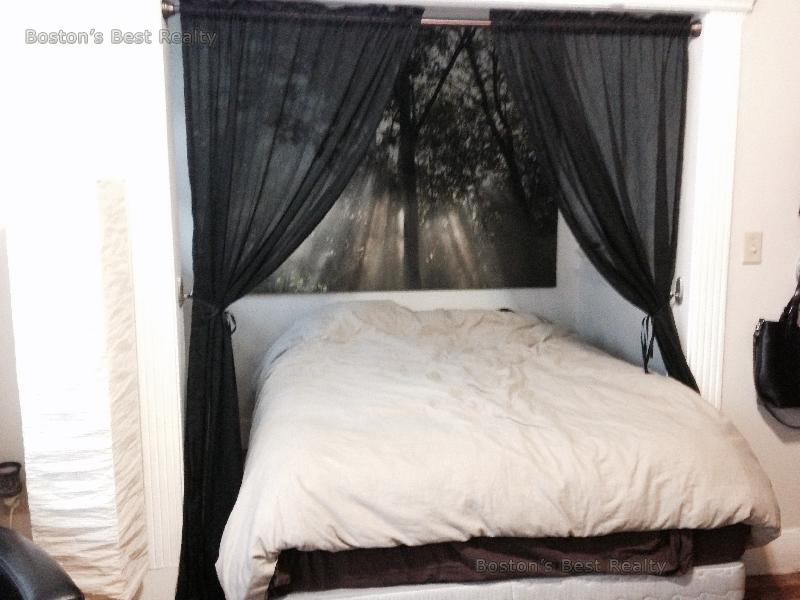 63 Burbank St, Fenway