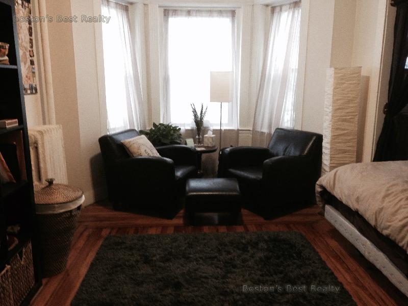 63 Burbank St, Fenway