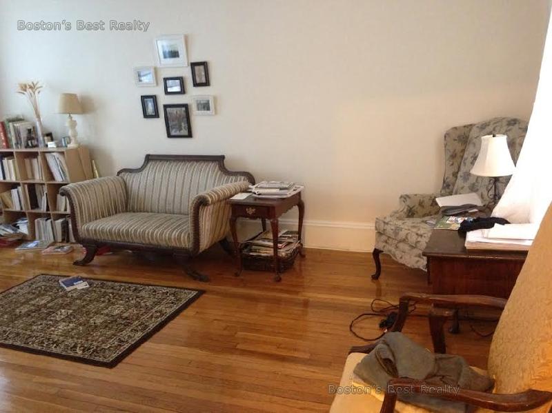 1318 Commonwealth Ave, Allston